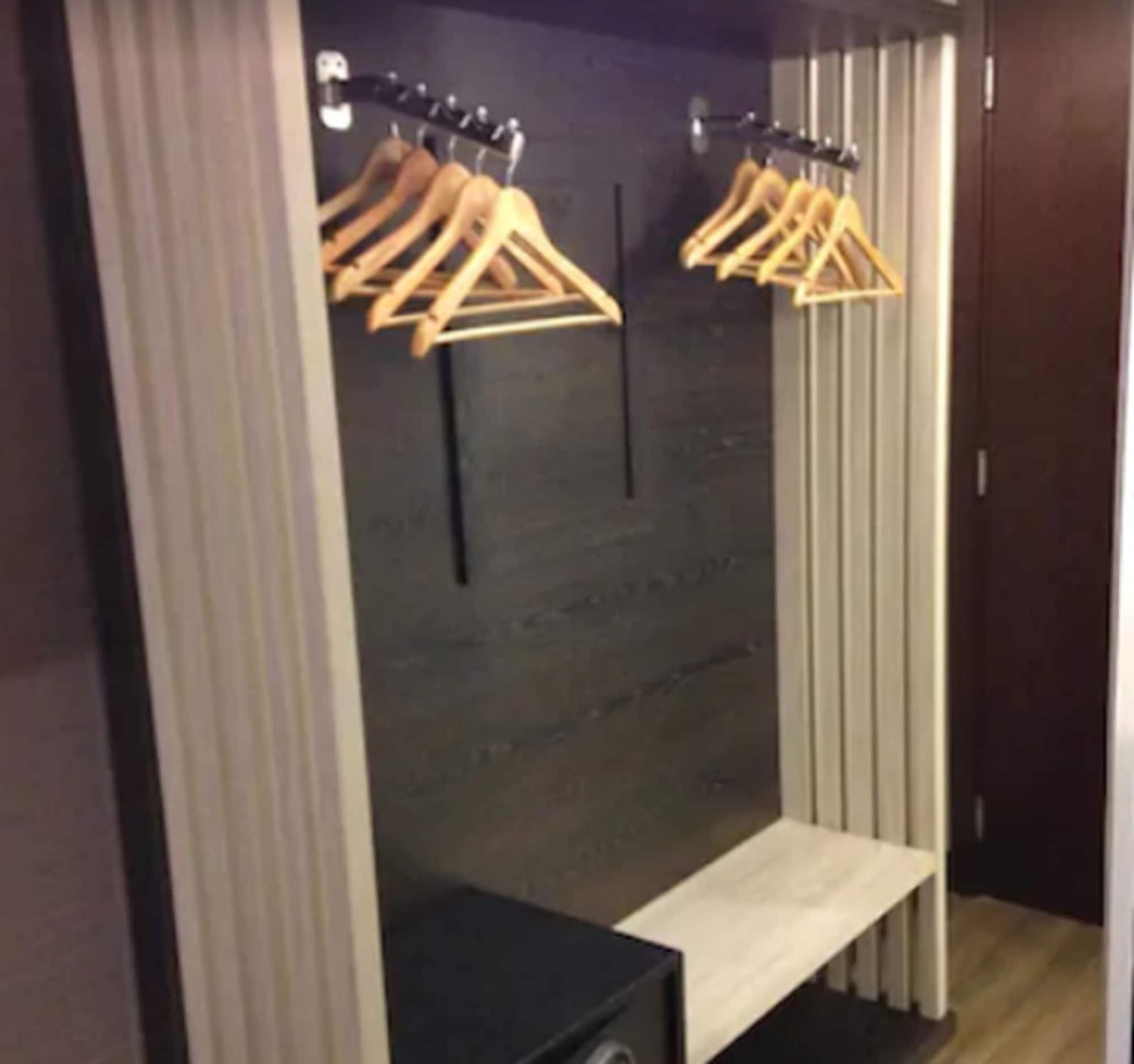 Hotel Atlantico Prime Rio de Janeiro Esterno foto A wardrobe in a hotel room